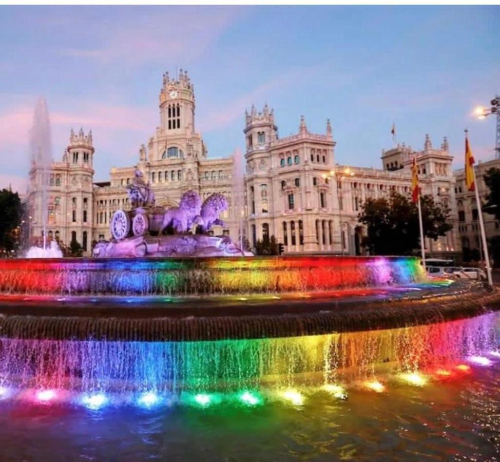 De Madrid A La Luna ภายนอก รูปภาพ